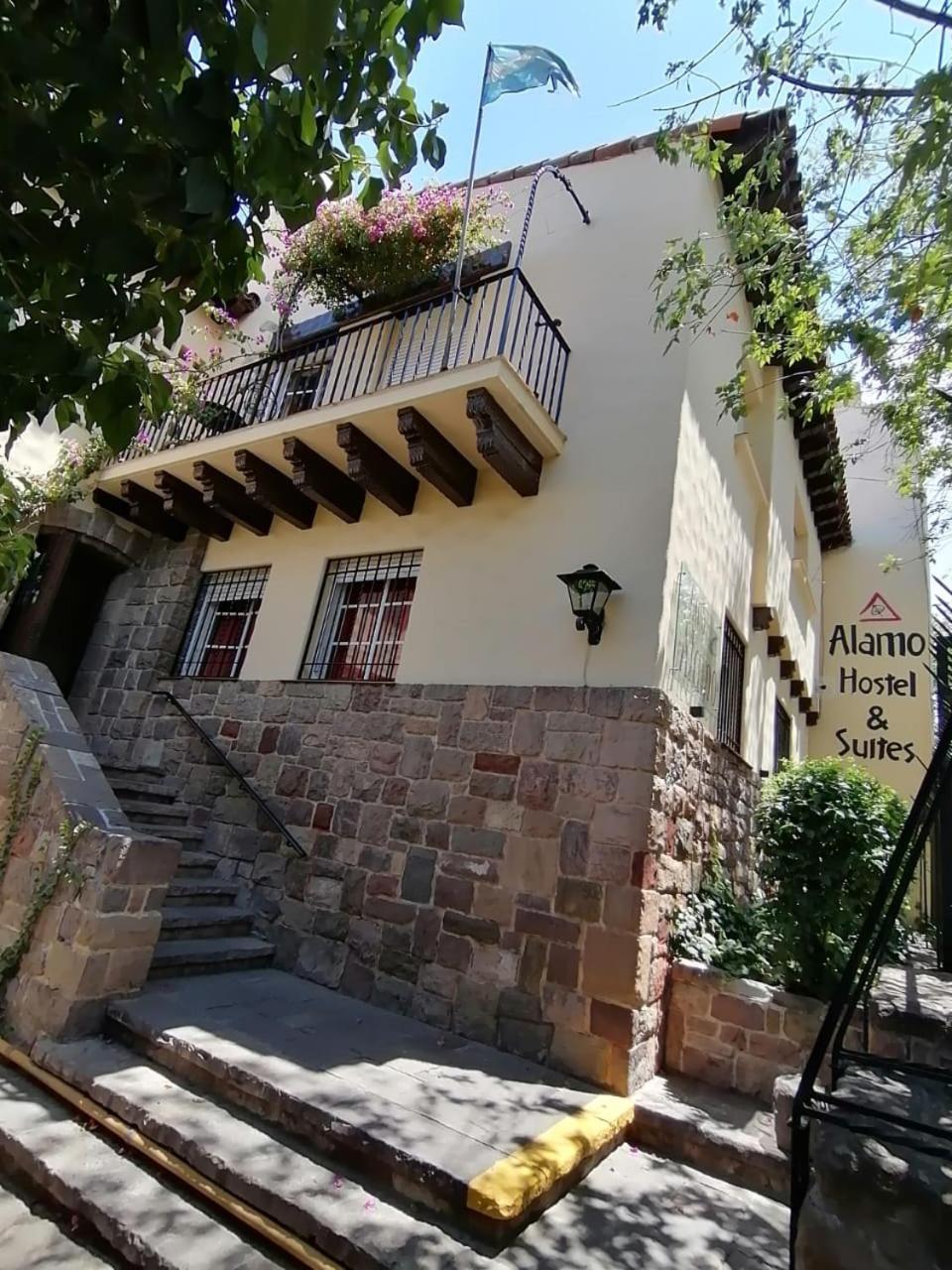 Alamo Hostel & Suites Mendoza Extérieur photo